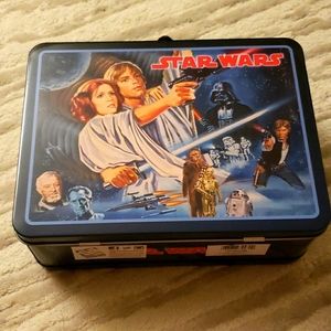 Star Wars metal lunch box! Unopened and kept in good condition.